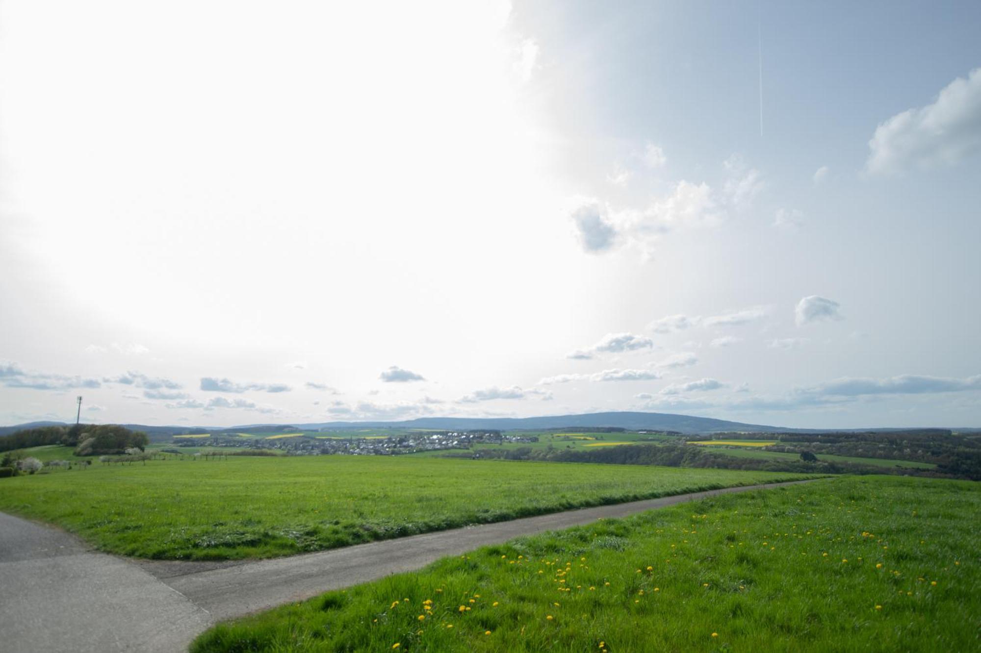 Moderne Wohnung Mit Panorama Schneppenbach Exterior photo